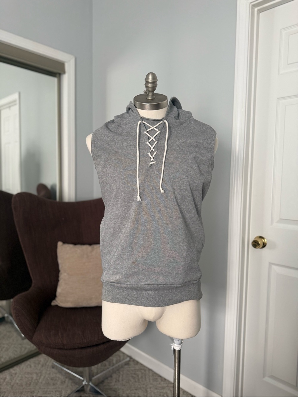 Y-3 Men's Sleeveless Lace-Up Crewneck Sweater - Gray
